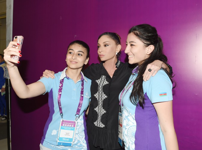 Первая леди Мехрибан Алиева лично наградила победителей мужских соревнований по спортивной гимнастике - ОБНОВЛЕНО - ФОТО - ВИДЕО