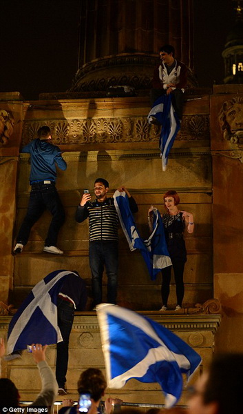 Объявлены официальные результаты референдума в Шотландии - ОБНОВЛЕНО - ФОТО