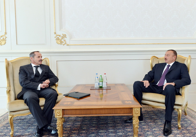 Президент Азербайджана принял верительные грамоты нового посла Швейцарии - ФОТО