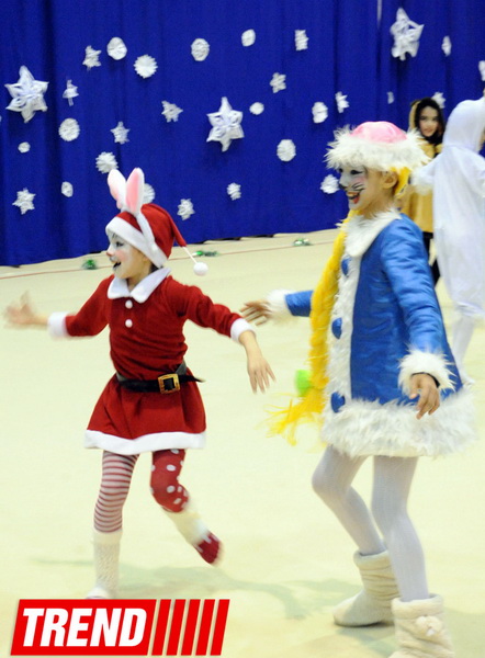 В Бакинском олимпийском спортивном комплексе прошел детский новогодний праздник, организованный клубом "Оджаг спорт" - ФОТО