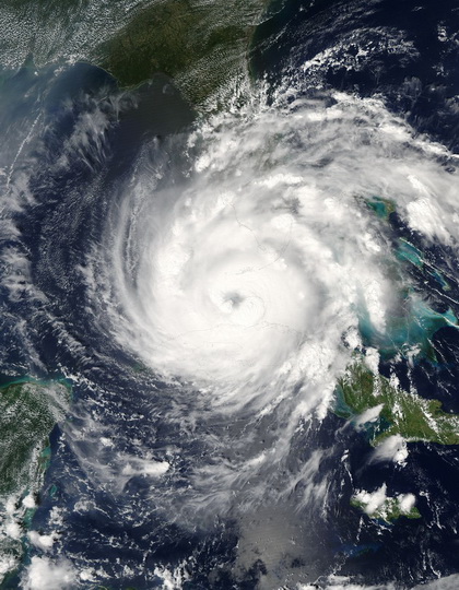 Вид из космоса: самые разрушительные ураганы за последние 20 лет - ФОТОСЕССИЯ