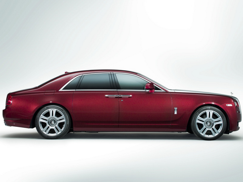 Rolls-Royce слегка обновил модель Ghost - ФОТО