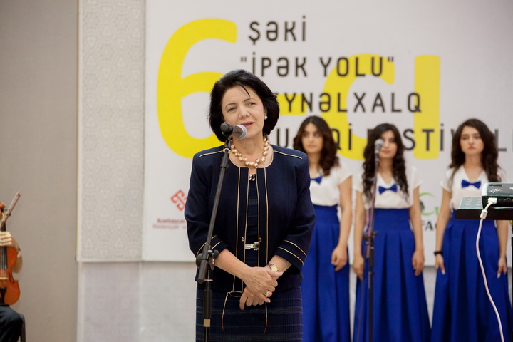 “İpək Yolu” Beynəlxalq musiqi festivalının bədii rəhbəri Firəngiz Əlizadə ilə görüş keçirilib - FOTO