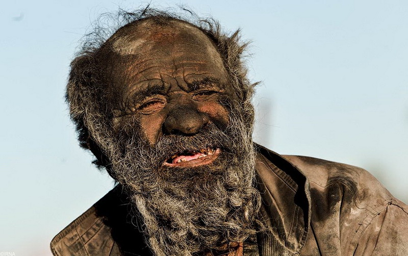 Так выглядит человек, не мывшийся 60 лет - ФОТОСЕССИЯ