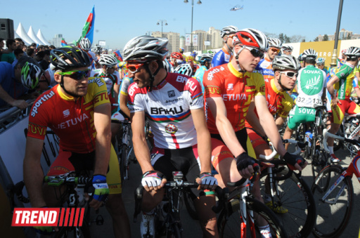 В Баку стартовал международный велотур, посвященный 90-летию Общенационального лидера Гейдара Алиева - ФОТО