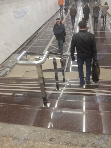 На станции метро "28 Мая" больше не будут падать? - ФОТО
