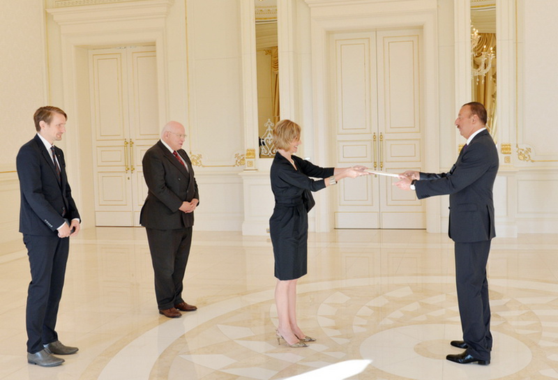 Президент Азербайджана принял верительные грамоты нового посла Германии - ОБНОВЛЕНО - ФОТО