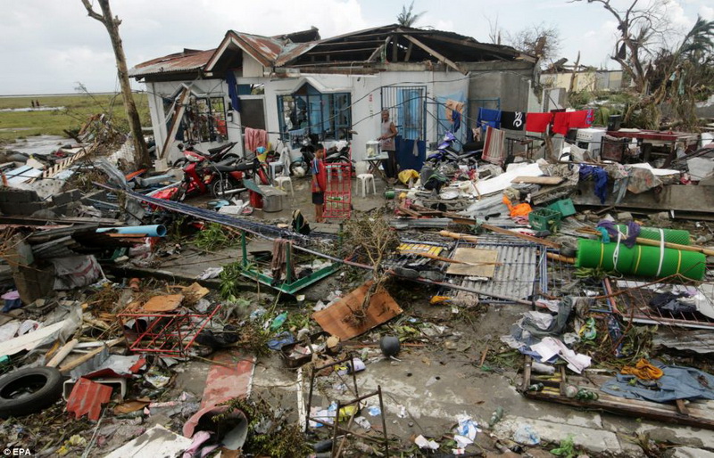 Сильнейший тайфун на Филиппинах: 10 тысяч погибших - ОБНОВЛЕНО - ФОТО - ВИДЕО