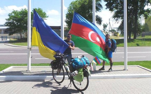 Велотур "Во имя Азербайджана": Рамиль Зиядов достиг Львова - ФОТО