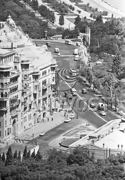 Sevimli, doğma köhnə Bakı – FOTO