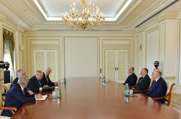 Президент Ильхам Алиев принял председателя Европейского суда по правам человека - ОБНОВЛЕНО - ФОТО