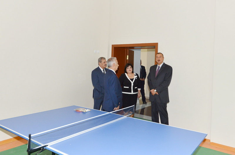 Президент Азербайджана ознакомился с работами по капремонту и реконструкции в общеобразовательной школе в Баку - ОБНОВЛЕНО - ФОТО