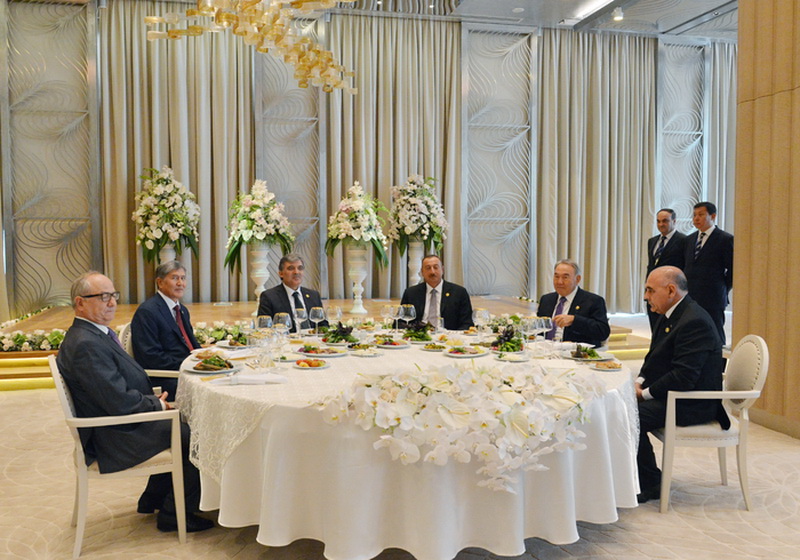 Президент Ильхам Алиев: "Мы должны стремиться представить тюркский мир как центр толерантности" - ОБНОВЛЕНО - ФОТО