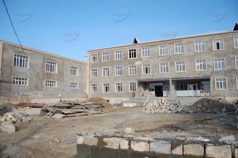В бакинском поселке строится новое ПТУ – ФОТО