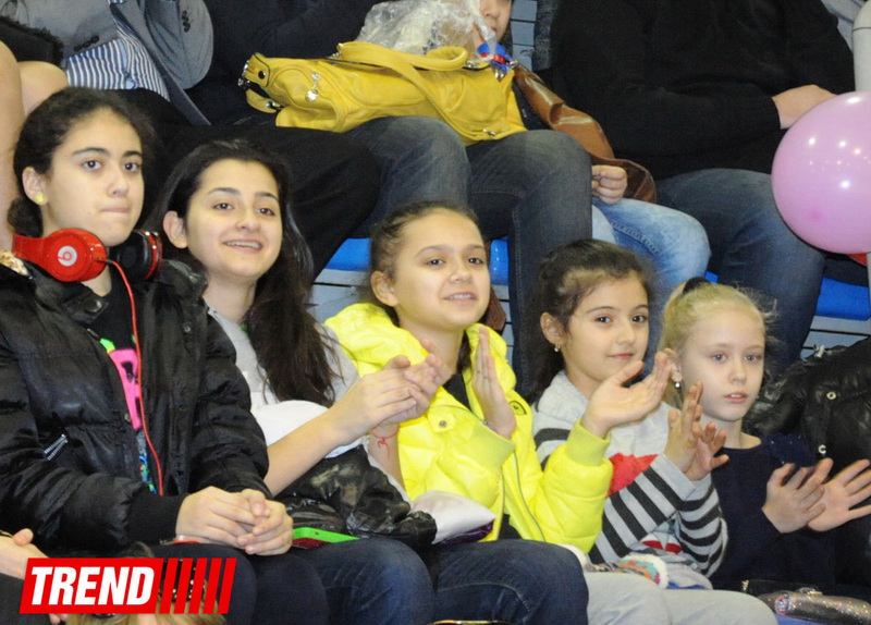 В Бакинском олимпийском спортивном комплексе прошел детский новогодний праздник, организованный клубом "Оджаг спорт" - ФОТО