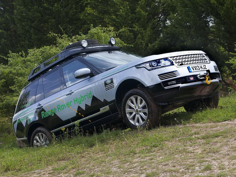 Range Rover впервые стал гибридом - ФОТО