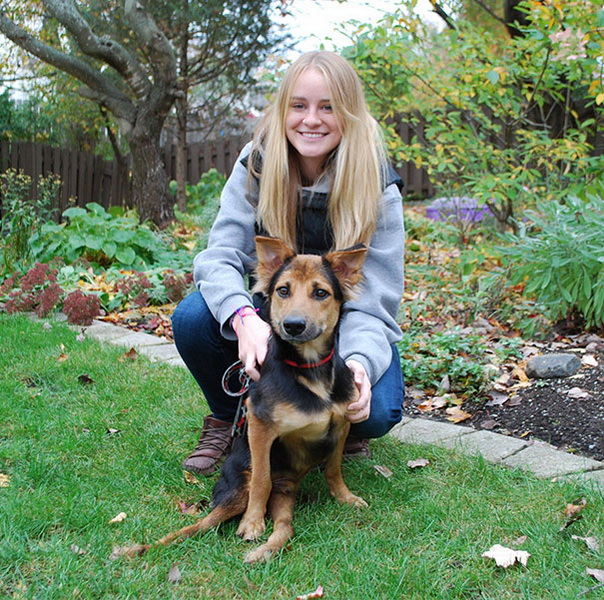 Трогательная история спасения парализованного щенка Лео - ФОТО