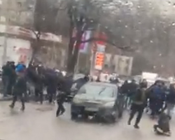 В Одессе азербайджанцы схватились с автомайдановцами – ФОТО