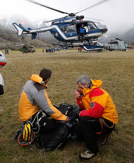 При крушении Airbus во Франции погибли 49 граждан Испании - ОБНОВЛЕНО - ФОТО