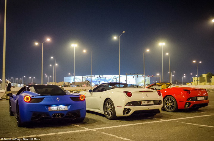 Самые роскошные улицы Катара: Ferrari, Bugatti Veyron, Maserati - ФОТО