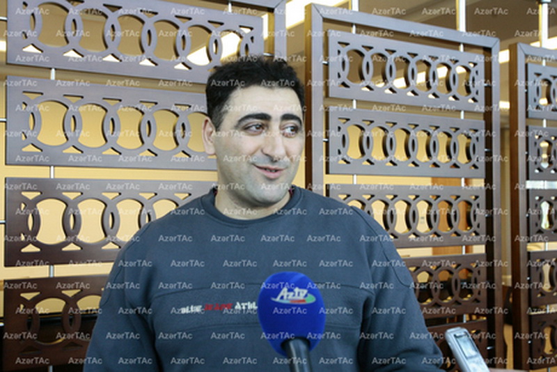 Вернувшийся в Баку Рамиль Сафаров помилован указом Президента Азербайджана – ОБНОВЛЕНО - ФОТО