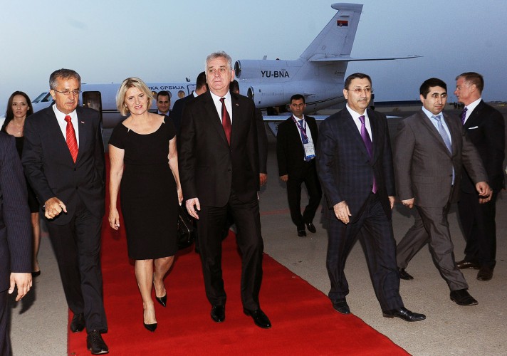 В Баку прибыл президент Сербии - ФОТО