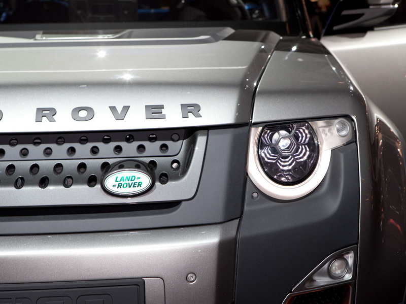Маленький кроссовер Land Rover получил имя - ФОТО