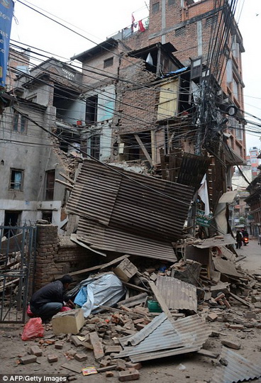 Турист заснял ужасный момент землетрясения в Непале - ОБНОВЛЕНО - ВИДЕО - ФОТО
