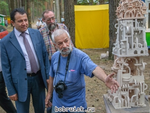 Азербайджанский художник представил свою работу на выставке в Беларуси - ФОТО