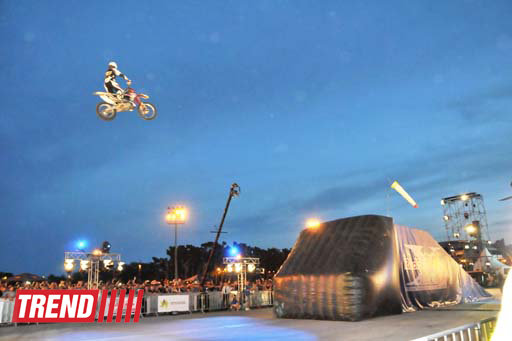 Грандиозное шоу фристайл мотокросса Red Bull X-Fighters Jams в Баку - ОБНОВЛЕНО - ФОТО