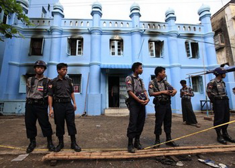 Сильный пожар в одной из школ в Мьянме: более 10 жертв - ОБНОВЛЕНО - ФОТО