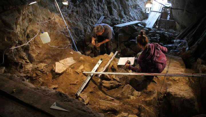 В Страшной пещере нашли 50-тысячелетние останки людей - ФОТО