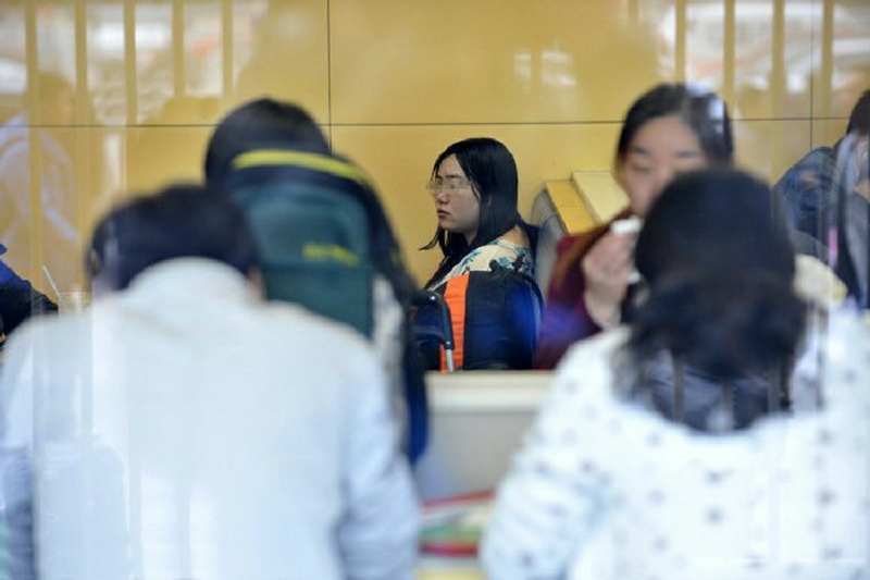 Китаянка неделю прожила в KFC после разрыва с любимым - ФОТО