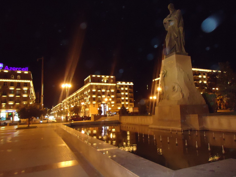 Волшебный свет вечерней столицы - ФОТО