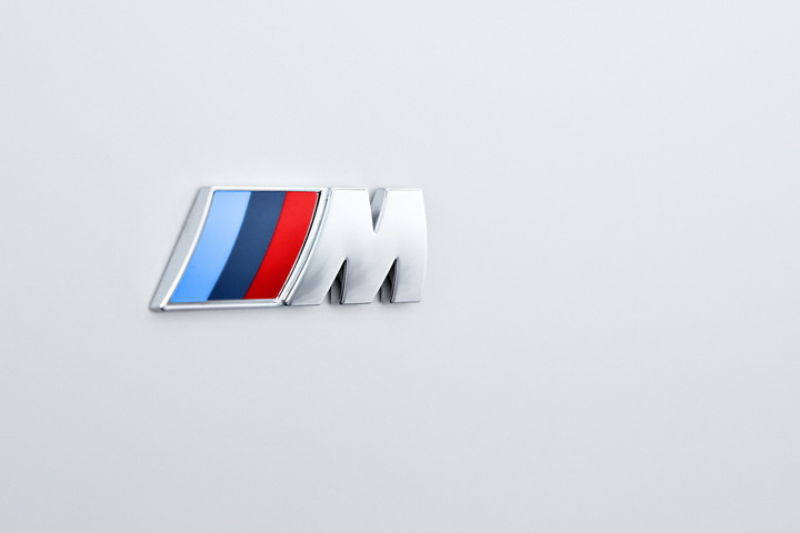 Новый BMW 7-Series представлен официально: все подробности о новинке - ФОТО