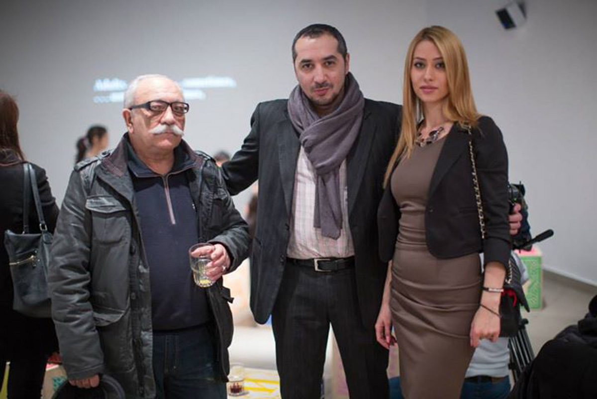 В галерее "YAY" открылась персональная выставка Деяна Калудьеровича "Интервью: Азербайджан" - ФОТО