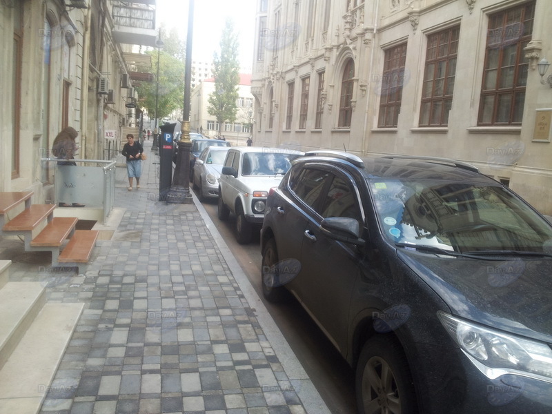 Вниманию водителей! Центр Баку очищают от запрещающих знаков - ФОТО