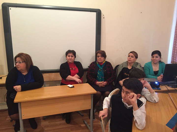 В бакинской школе №28 помянули жертв геноцида азербайджанцев - ФОТО