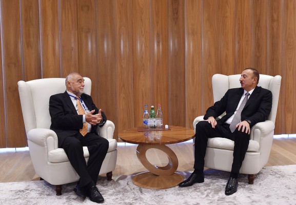 Президент Ильхам Алиев принял экс-президентов Латвии, Литвы и Хорватии - ФОТО