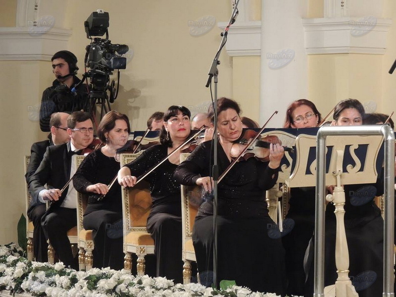 В Филармонии почтили память Общенационального лидера Гейдара Алиева - ФОТО