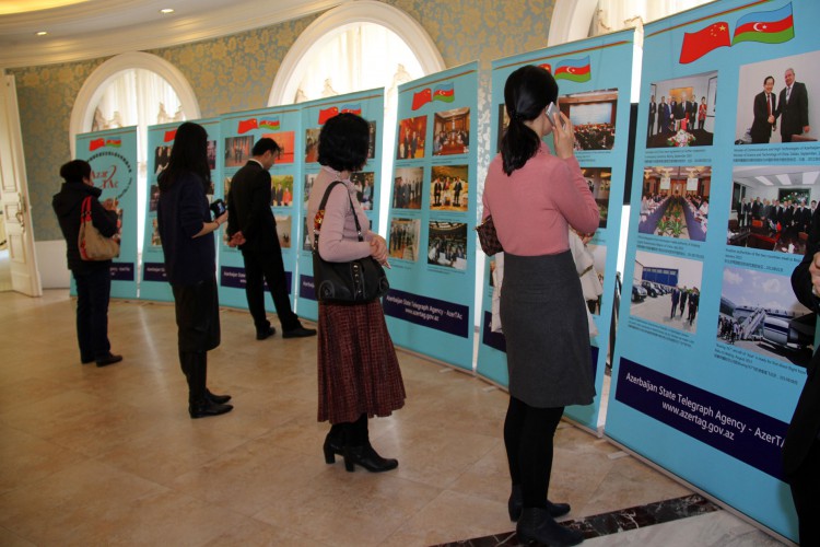 Китайцы смогут узнавать новости об Азербайджане из первоисточника - ФОТО