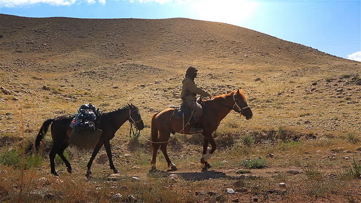 Конное путешествие по горам в Кырзыгстане - ФОТОСЕССИЯ