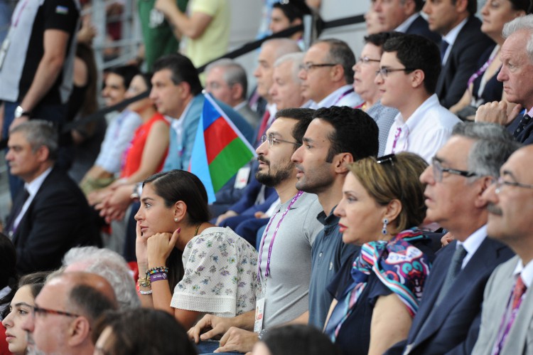 Президент Ильхам Алиев и его супруга Мехрибан Алиева наблюдали за матчем женских волейбольных команд Азербайджана и Турции в рамках первых Евроигр - ОБНОВЛЕНО - ФОТО