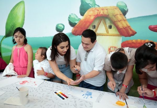 По инициативе Фонда Гейдара Алиева организовано очередное веселье для детей - ФОТО - ВИДЕО