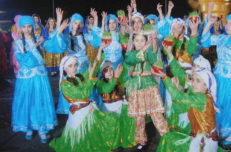 Сокровищница веков: азербайджанский национальный костюм – ФОТО - ОПРОС