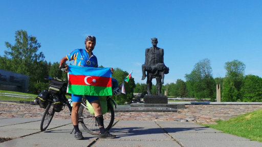Азербайджанский велопутешественник Рамиль Зиядов достиг Минска - ФОТО