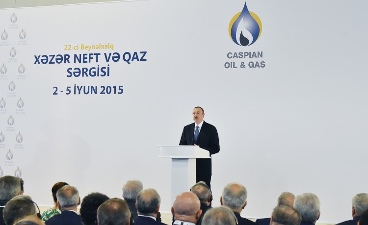 Президент Ильхам Алиев и его супруга Мехрибан Алиева приняли участие в открытии выставок Caspian Oil & Gas и Caspian Power - ОБНОВЛЕНО - ФОТО - ВИДЕО