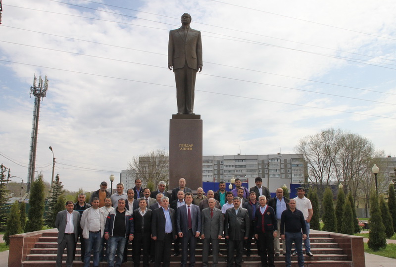 В Ульяновске отметили день рождения Общенационального лидера Гейдара Алиева - ФОТО