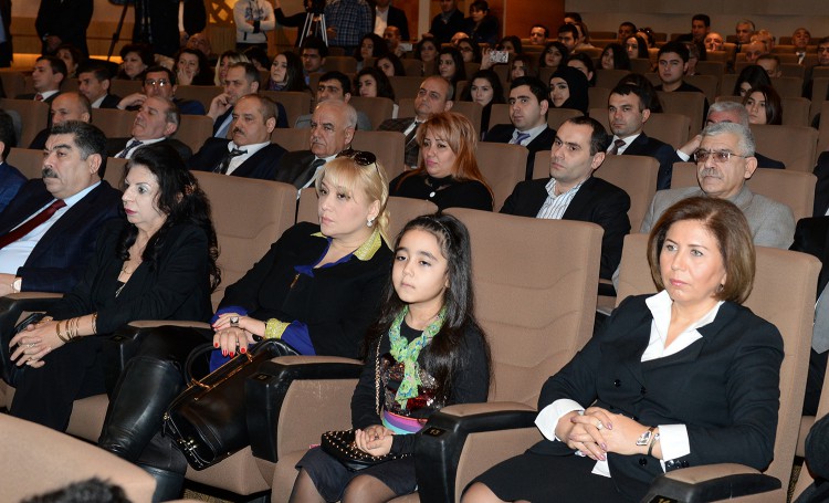 В Баку прошло мероприятие на тему "Мы гордимся Вами, наш Верховный Главнокомандующий" - ФОТО