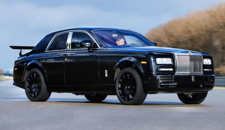 Rolls-Royce показал прототип своего первого внедорожника - ФОТО